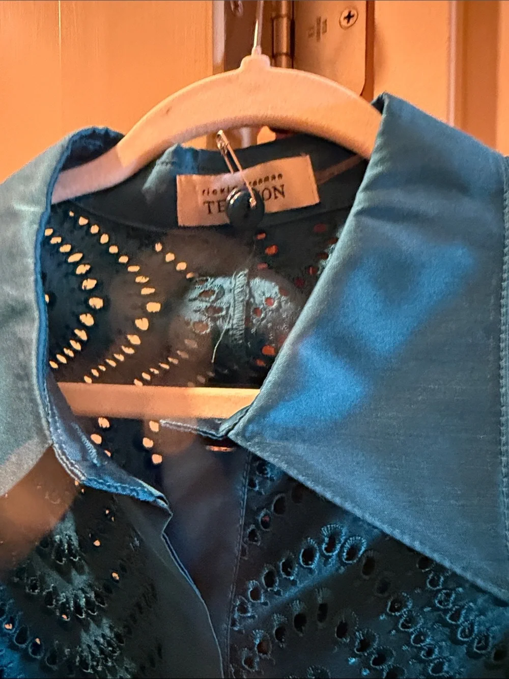Teri Jon midi shirt sash